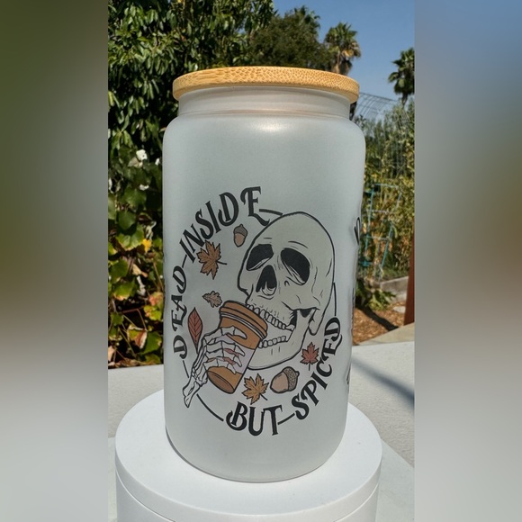 Dead inside but it’s fall skeleton Libbey can glass tumbler 16oz - Picture 4 of 4